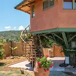 Eco Olive Treehouse Campingplatz