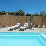 Eco Olive Treehouse キャンプ場