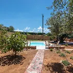 Eco Olive Treehouse * ハニア