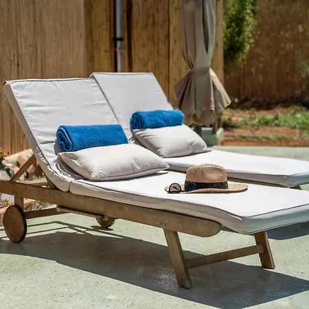 Eco Olive Treehouse ハニア