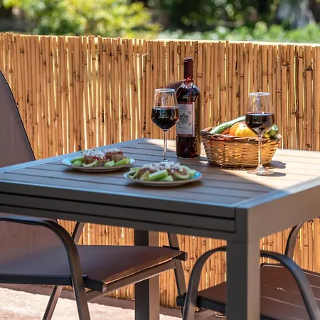 Eco Olive Treehouse Kemping