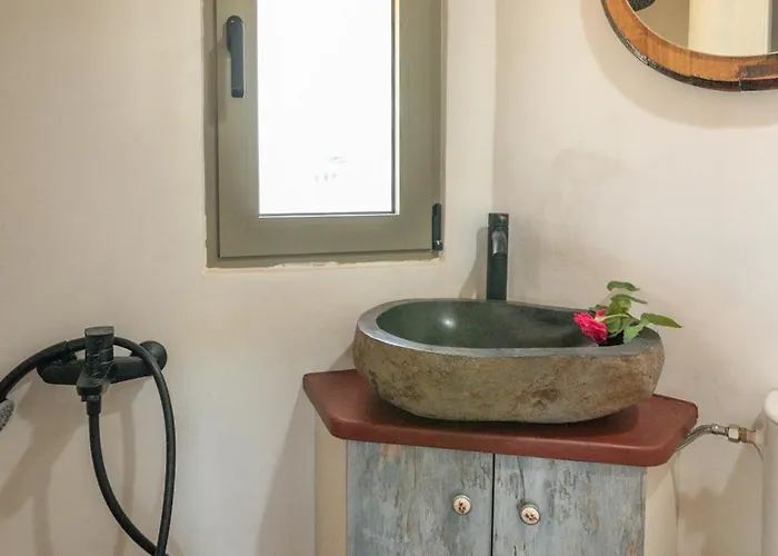 Eco Olive Treehouse Kemping