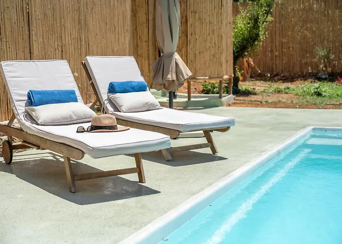 Eco Olive Treehouse Kemping